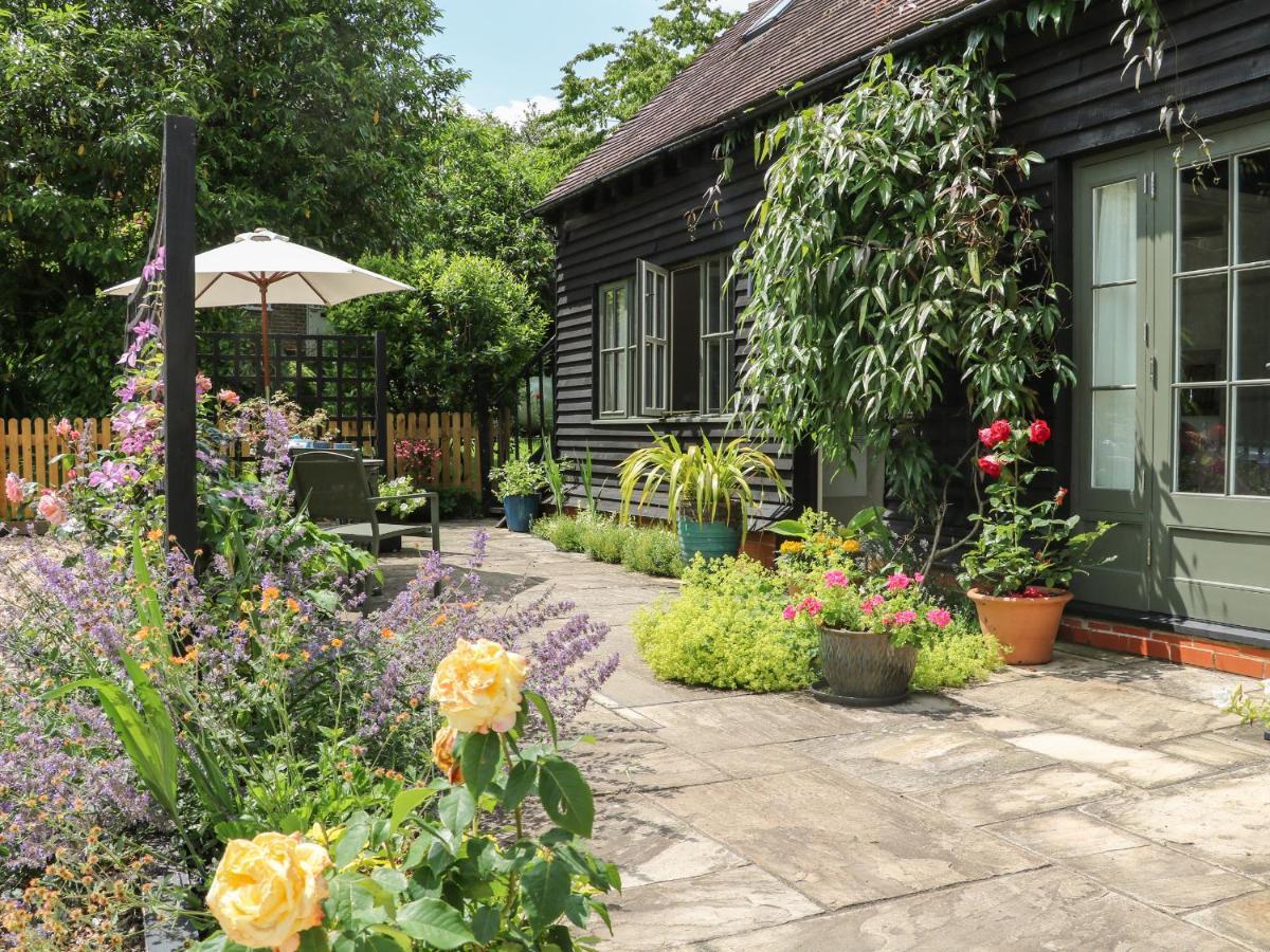 The Barn At Sandhole Cottage Tonbridge Exteriör bild
