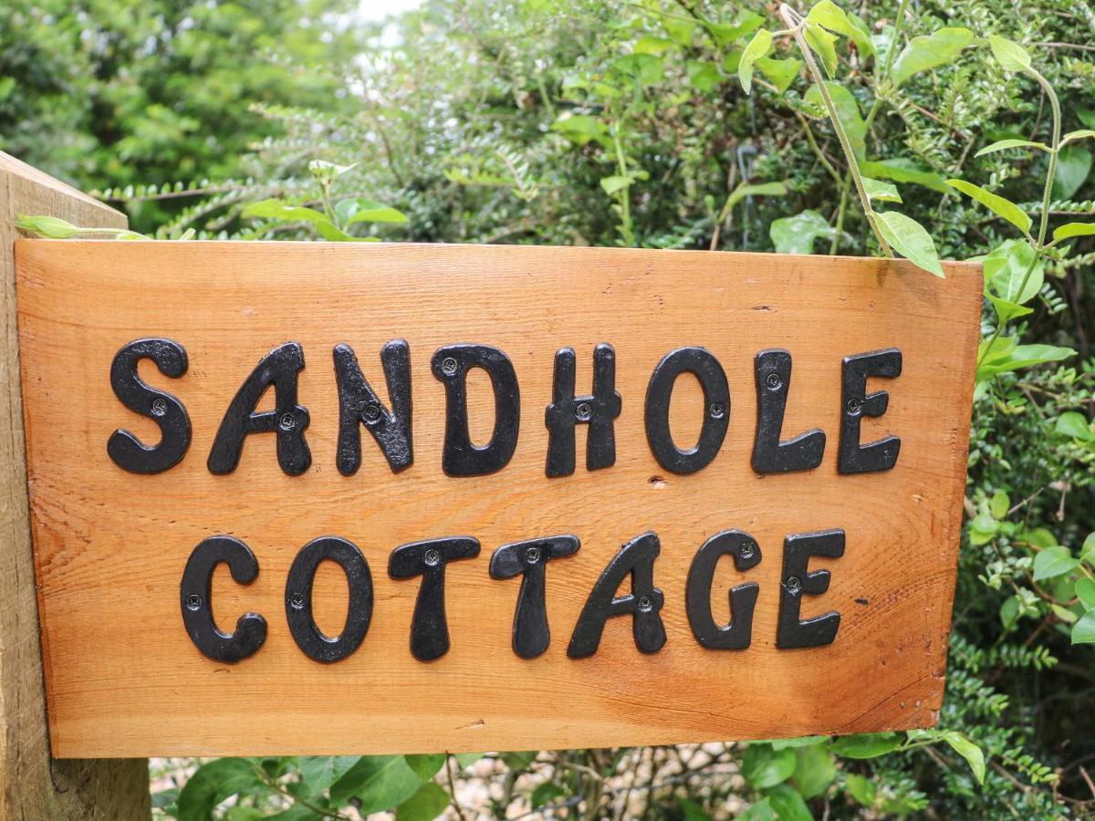 The Barn At Sandhole Cottage Tonbridge Exteriör bild